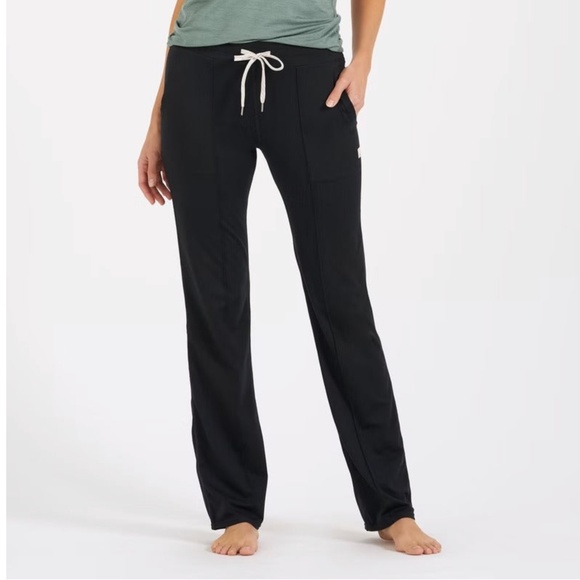 Vuori Halo Wide Leg Flare Drawstring Pants - Picture 1 of 10